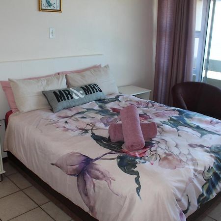 Stella Maris 144 Apartment Amanzimtoti Exterior photo
