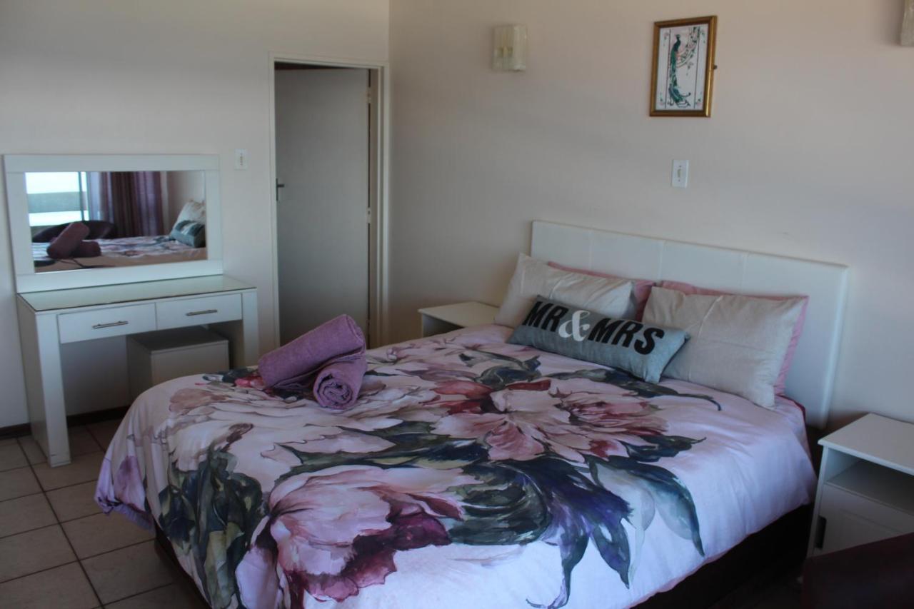 Stella Maris 144 Apartment Amanzimtoti Exterior photo